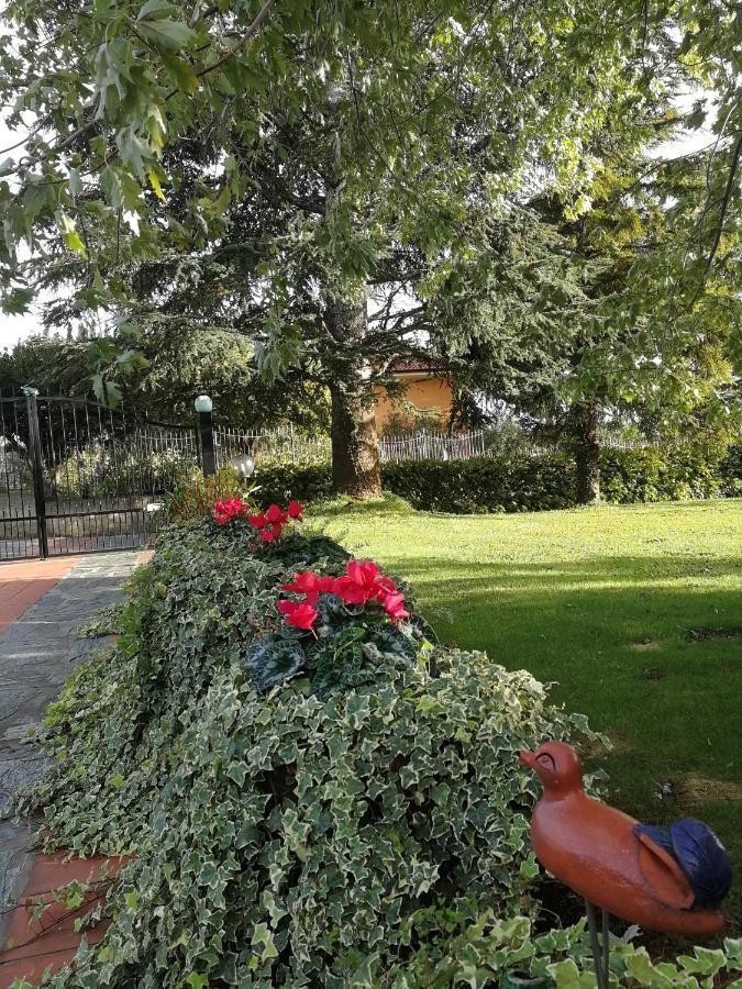 Independent Apartment With A Fabulous Patio - Casa Penny Cisano sul Neva Luaran gambar
