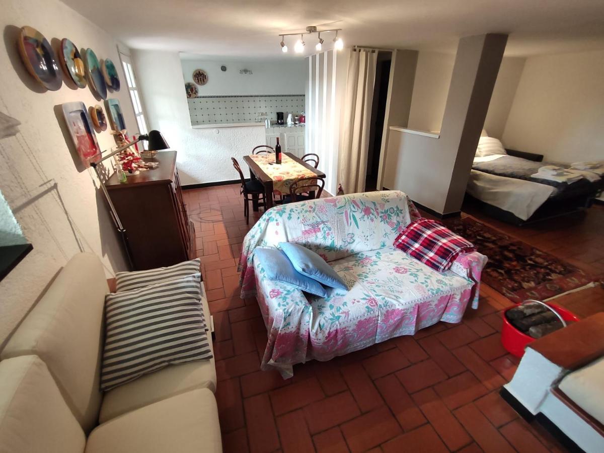 Independent Apartment With A Fabulous Patio - Casa Penny Cisano sul Neva Luaran gambar